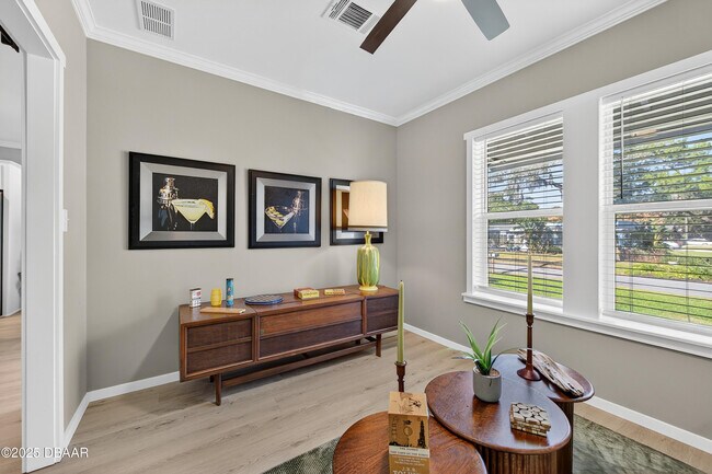 Building Photo - 121 12th St