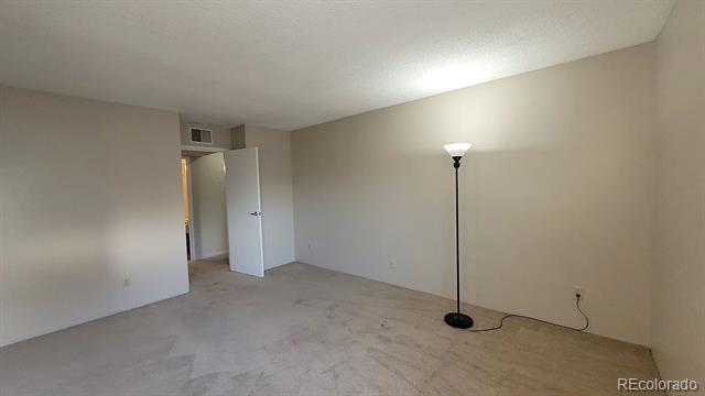 Building Photo - 3320 S Ammons St