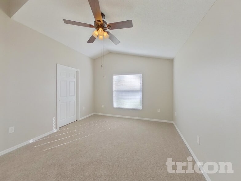 Building Photo - 2412 Cedarfield Ln