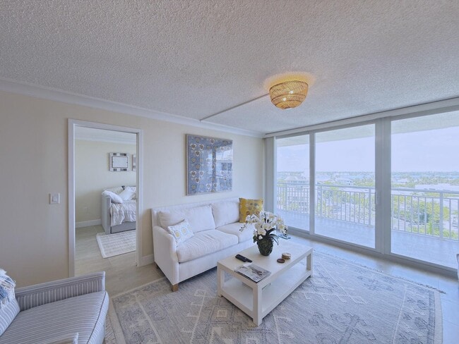 Building Photo - 3546 S Ocean Blvd