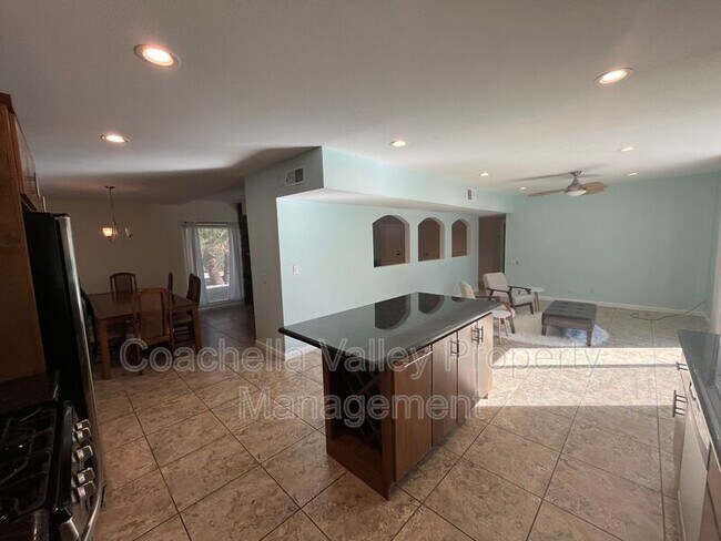 Building Photo - 71425 Halgar Rd