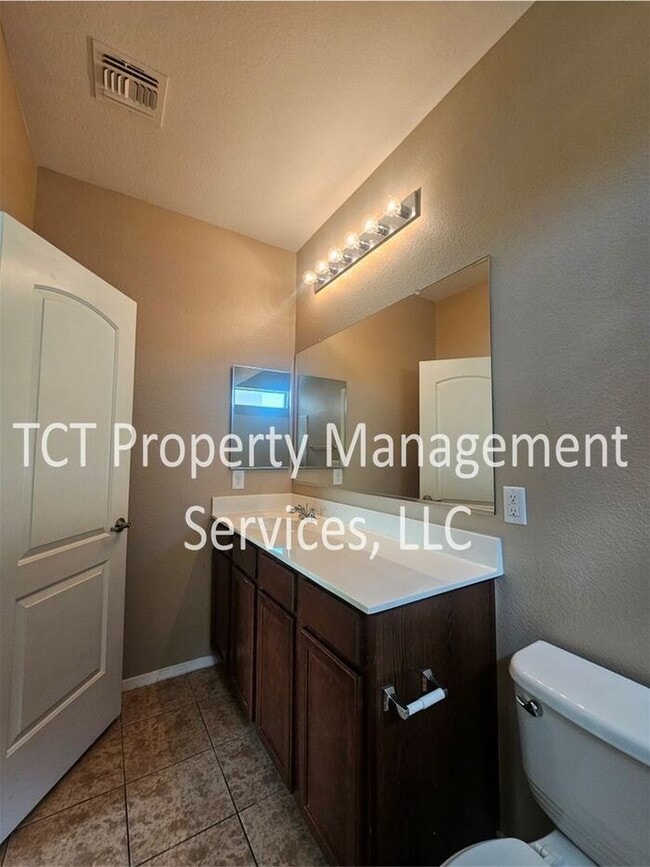 Building Photo - 3 bed/2 bath home in Buckeye