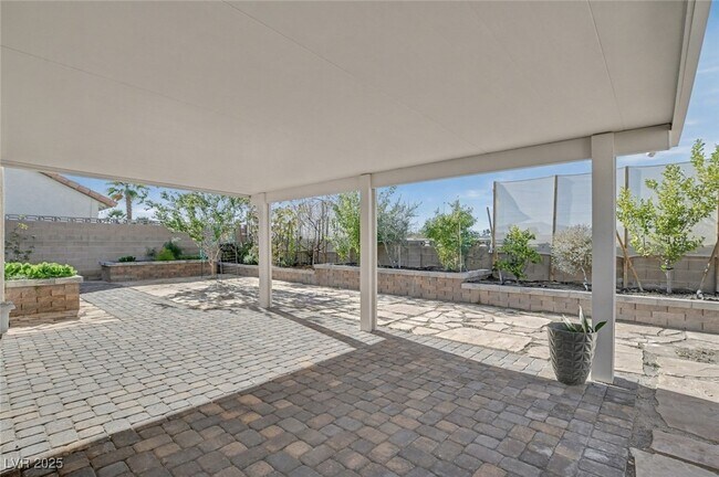 Building Photo - 7951 Aspendale Dr