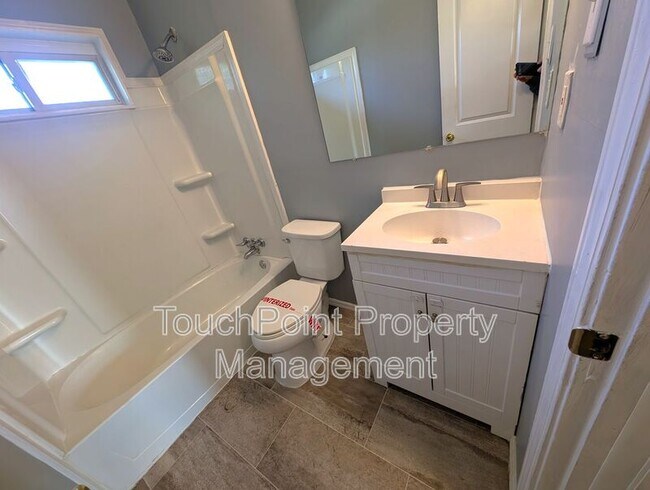 Building Photo - 4737 Pineleaf Dr