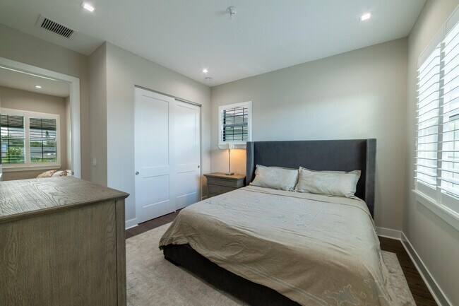 Building Photo - 3018 Safflower Cir