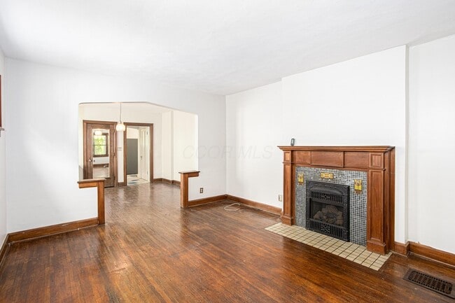 Building Photo - 174 W Weber Rd