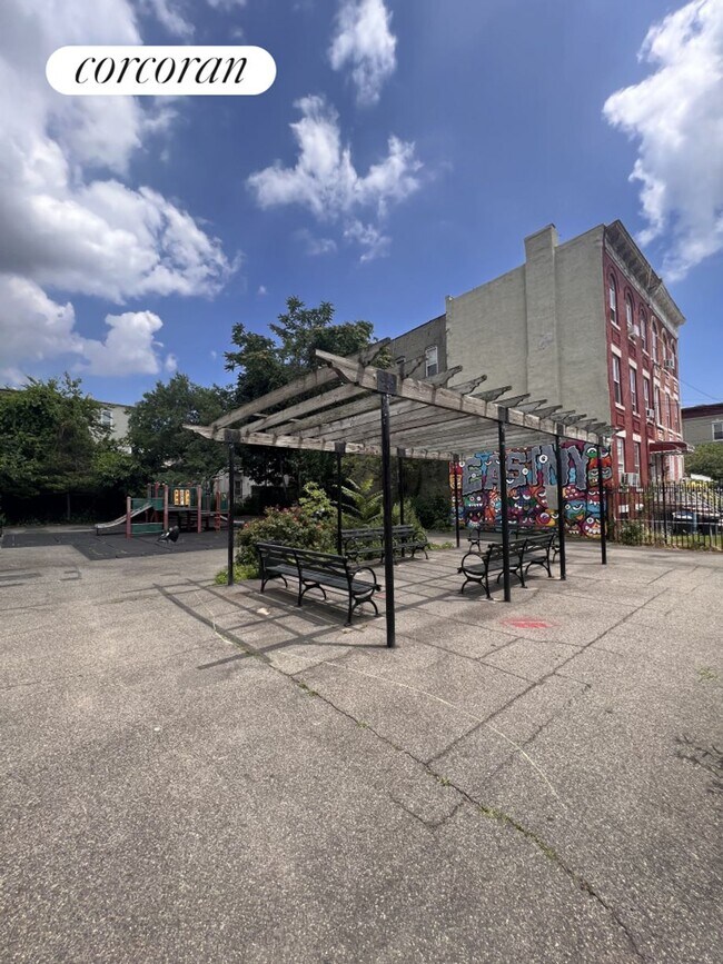 Building Photo - 505 New Jersey Ave