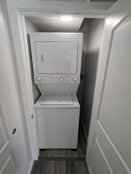 Building Photo - 114 N Desert Sage Dr