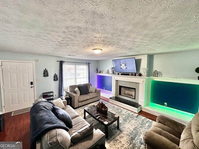 Building Photo - 3353 Medina Dr