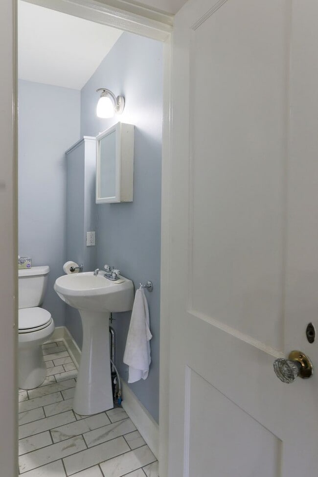 Building Photo - {204} Brookside Stunner + Fully updated 2 Story + Fenced Yard + 1 Car Garage