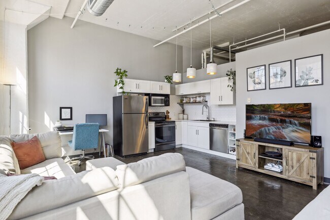 Building Photo - 500 Robert St N