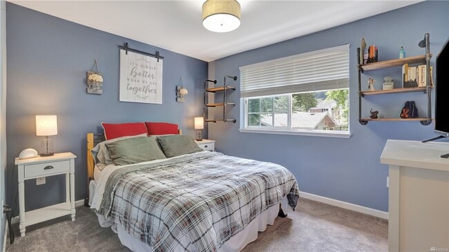 Building Photo - 2bd/2.5ba Kenmore Townhome