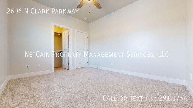 Building Photo - 2606 N Clark Pkwy