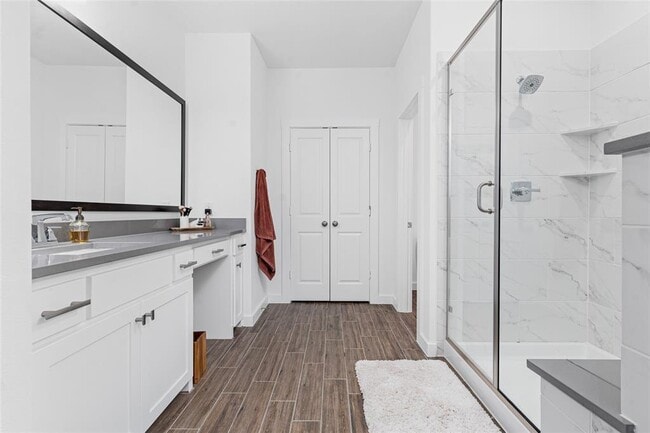 Building Photo - 233 Bridgewater Ave