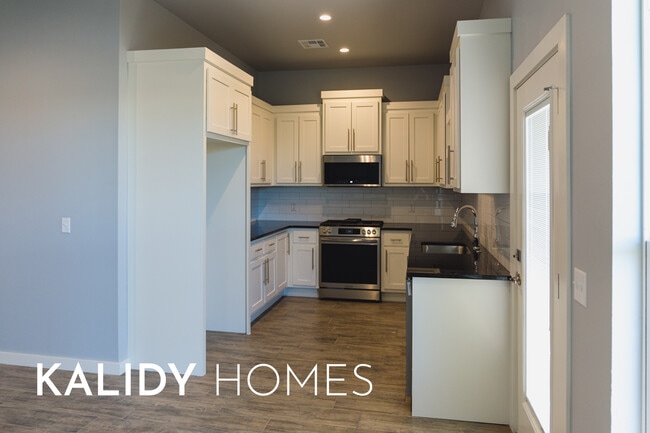 Building Photo - 629 Remington Ave