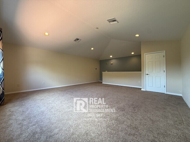 Building Photo - Executive Home with Custom Finishes in Gat...