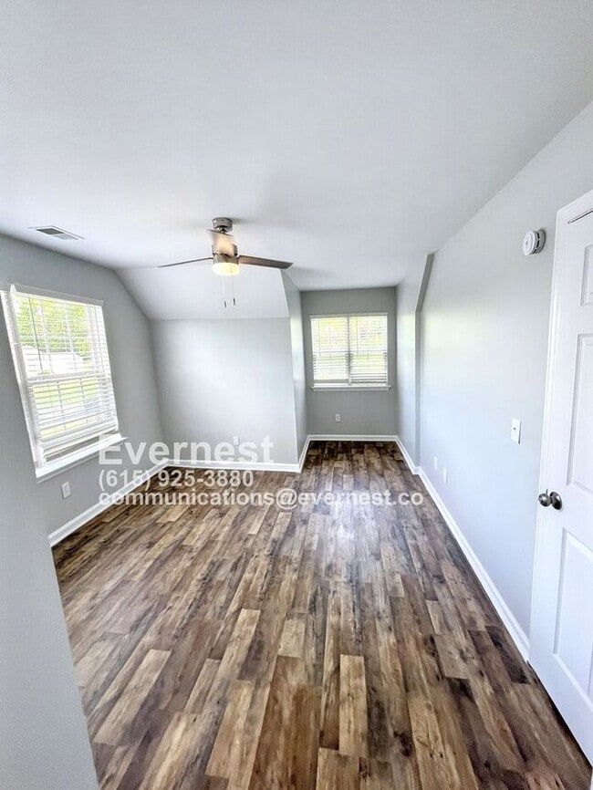 Building Photo - 3-Bedroom, 2-Bathroom Home with Deck and C...