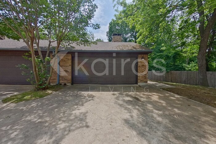 Building Photo - 2140 Woodnote Ln