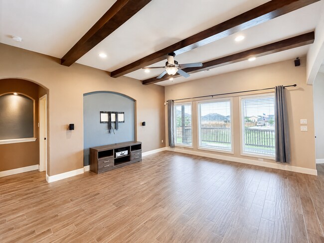 Building Photo - 1609 Calvin Loop