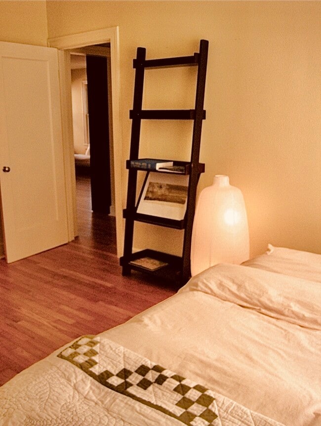 Building Photo - 1306 Oxford Ave