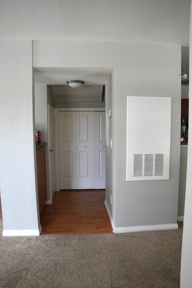Building Photo - 2090 Highpointe Dr