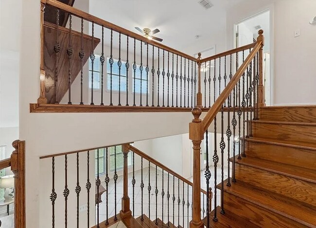 Building Photo - Beautiful 4BR / 3.5BA Home with Garage, Patio & Premium Features