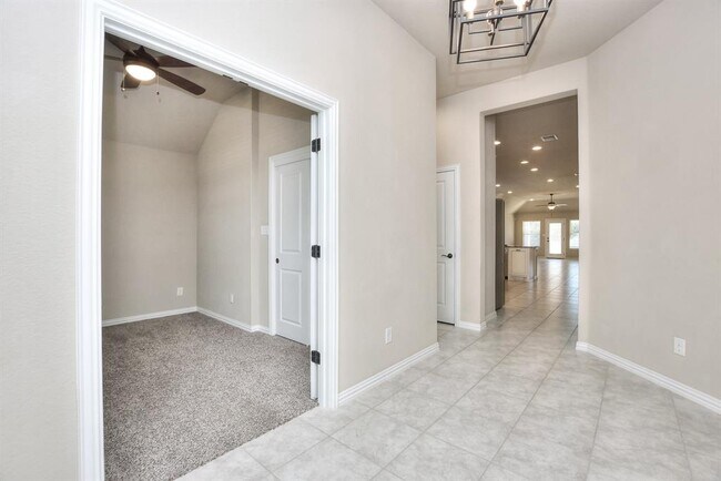 Building Photo - 109 Belford St