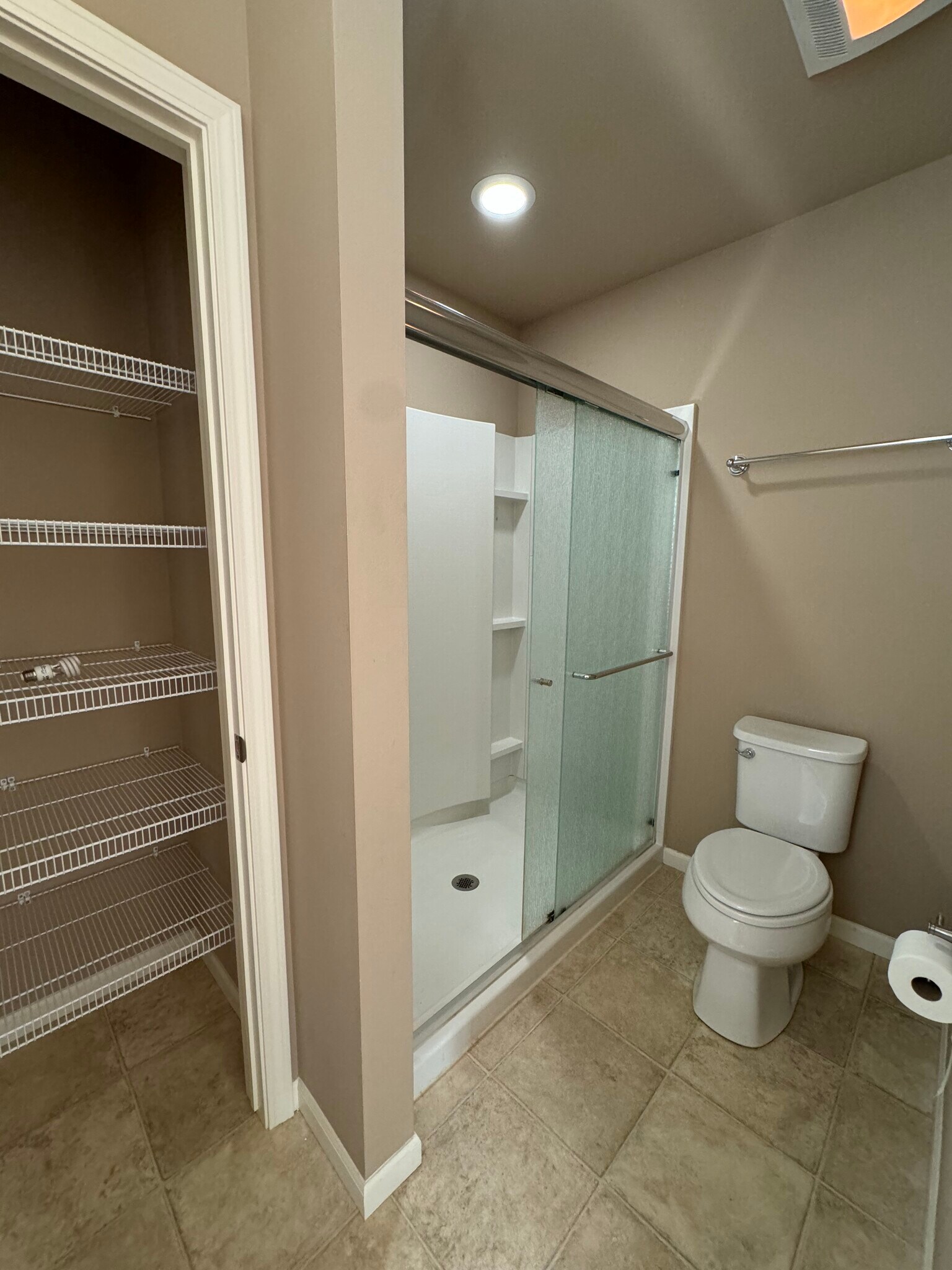 Building Photo - 1714 Fair Pheasant Way