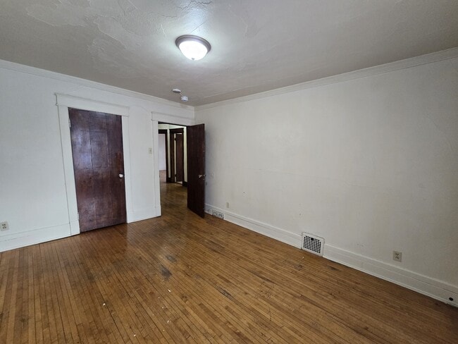 Building Photo - 118 Harrison St