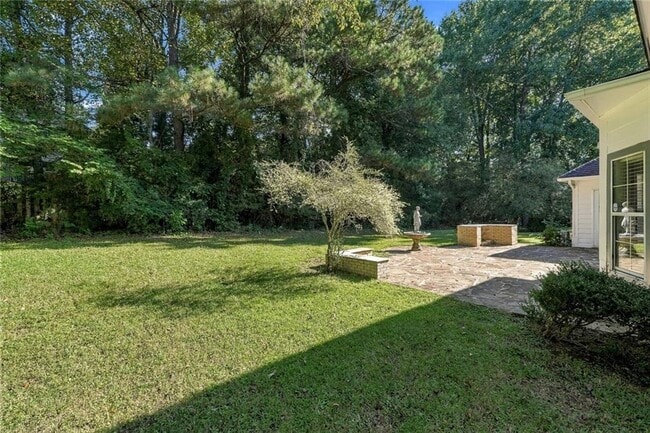 Building Photo - 10870 Willow Meadow Cir