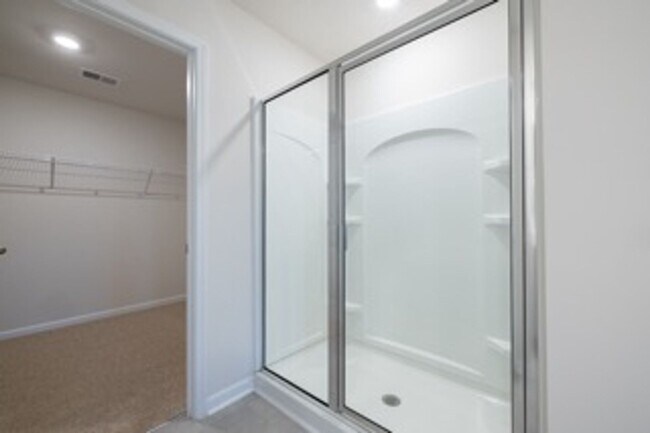 Building Photo - 4 Bedroom Home in Pendleton, SC