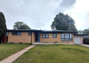 Building Photo - ALL PROSPECTIVE TENANTS MUST SUBMIT A $58 NON-REFUNDABLE APPLICATION FEE PER APPLICANT ONLINE AND...