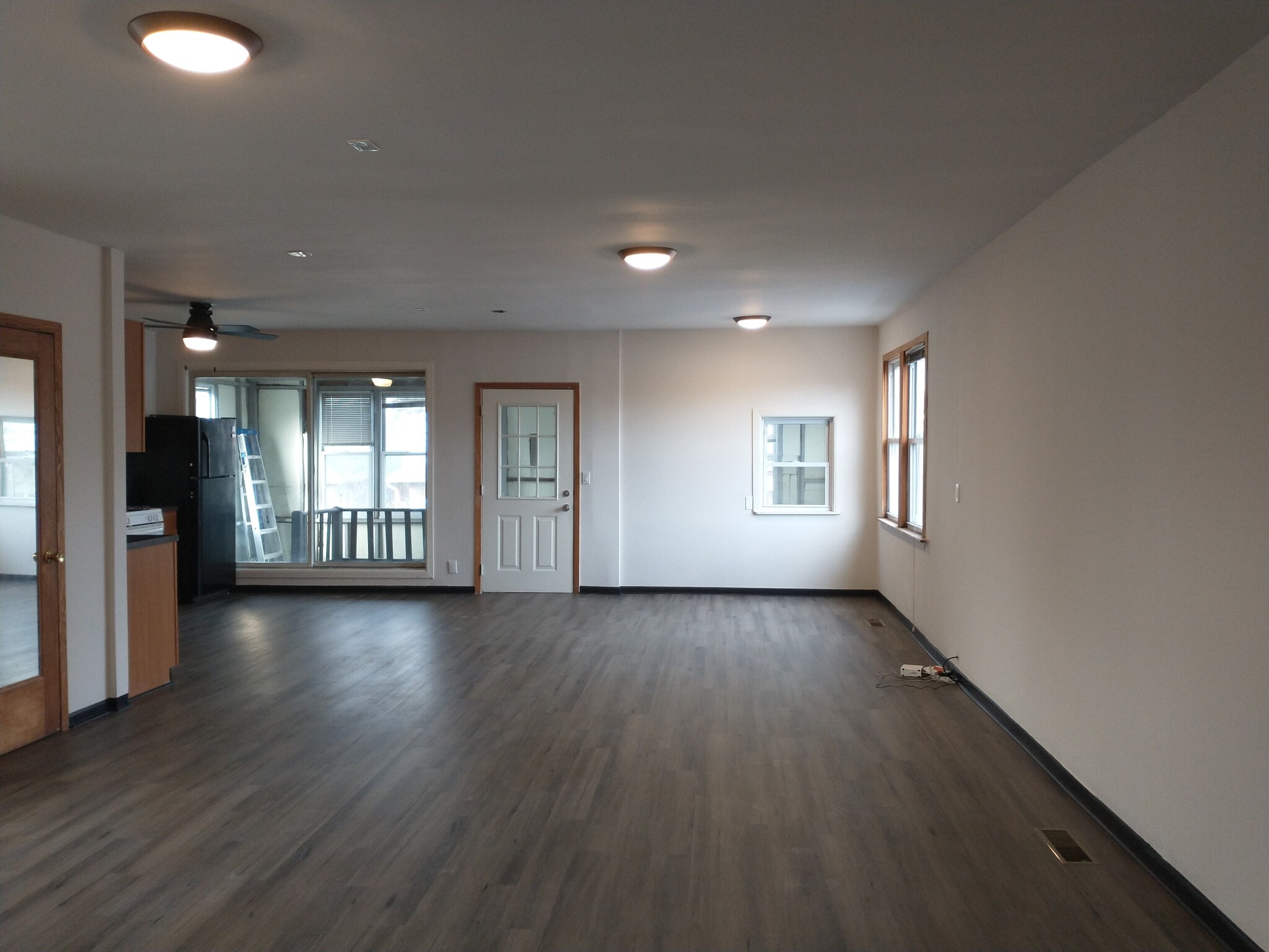 Building Photo - 2516 W Pratt Blvd