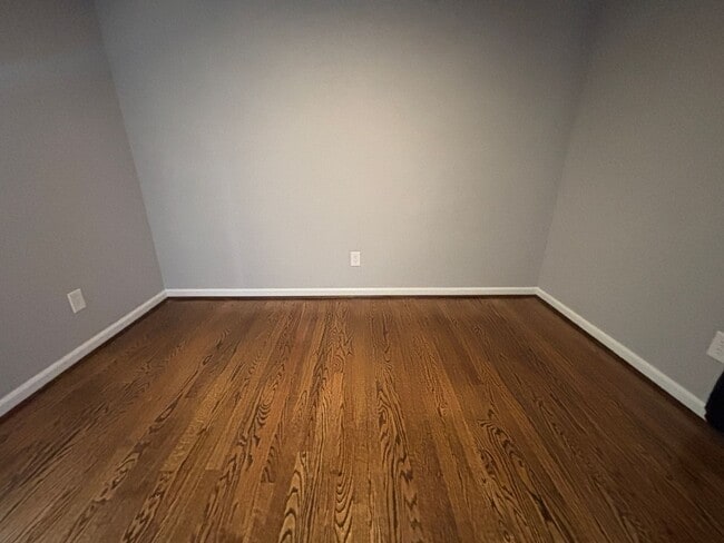 Building Photo - 449 Missimer Ln