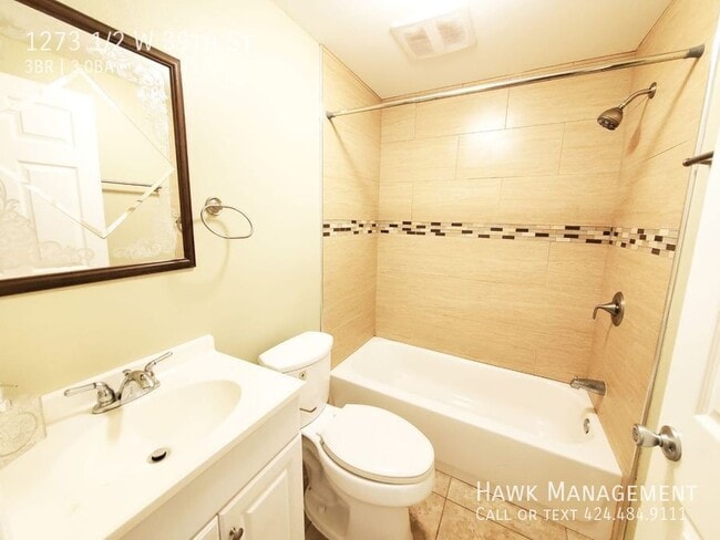 Building Photo - 1273 1/2 W 39th St.-