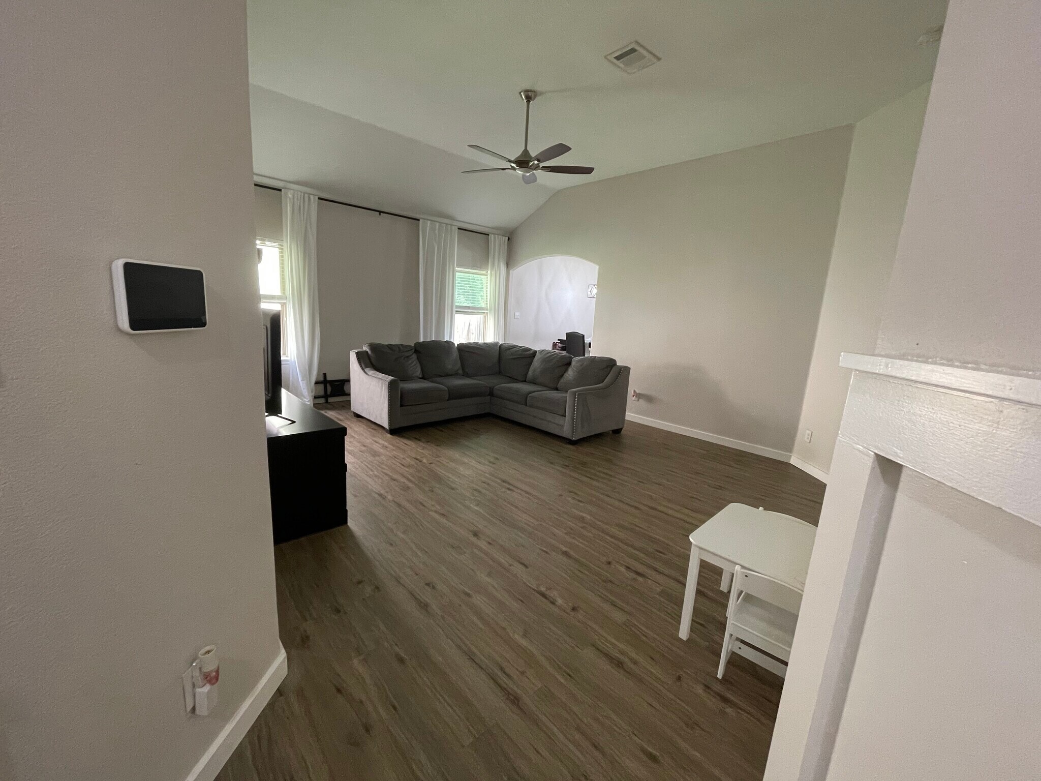 Building Photo - 1330 Plaza Lake Dr