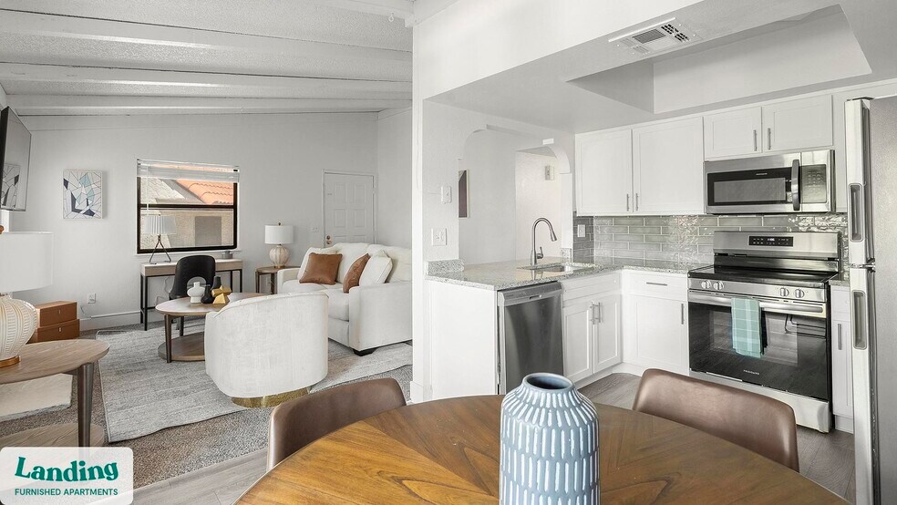 Building Photo - 5272 Tamarus St