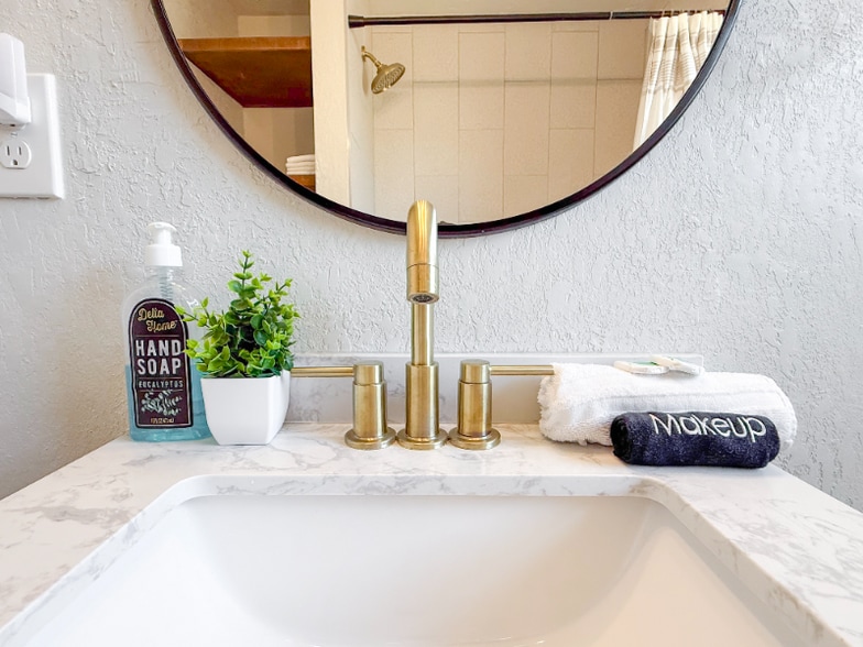 Building Photo - 7335 10th Ave N