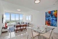 Building Photo - 100 South Pointe Dr