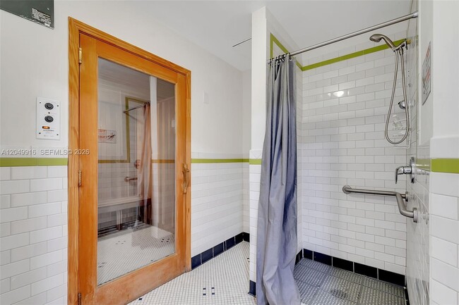 Building Photo - 9055 SW 73rd Ct