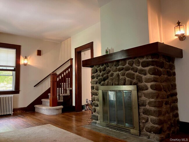 Building Photo - 264 Ehrhardt Rd