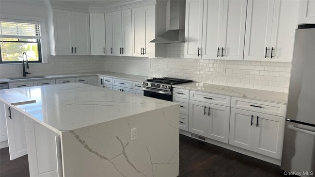 Primary Photo - 40 Elmwood Ave