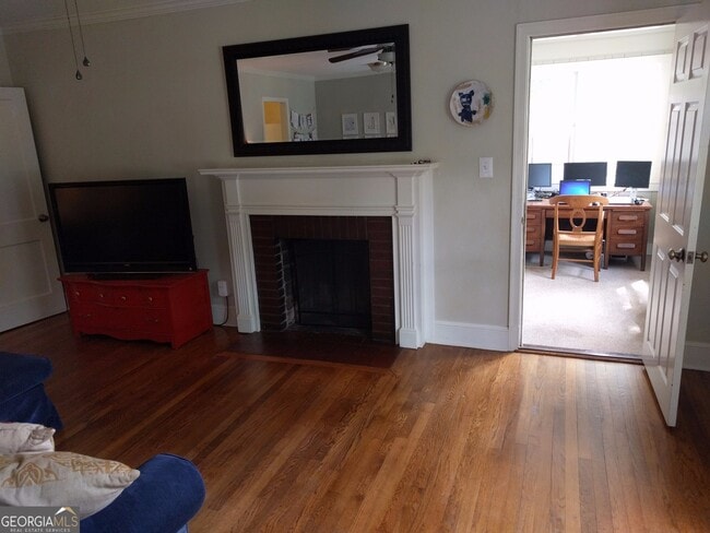 Building Photo - 170 Windsor Ct