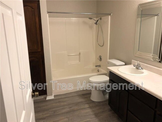 Building Photo - 300 Pr 4382