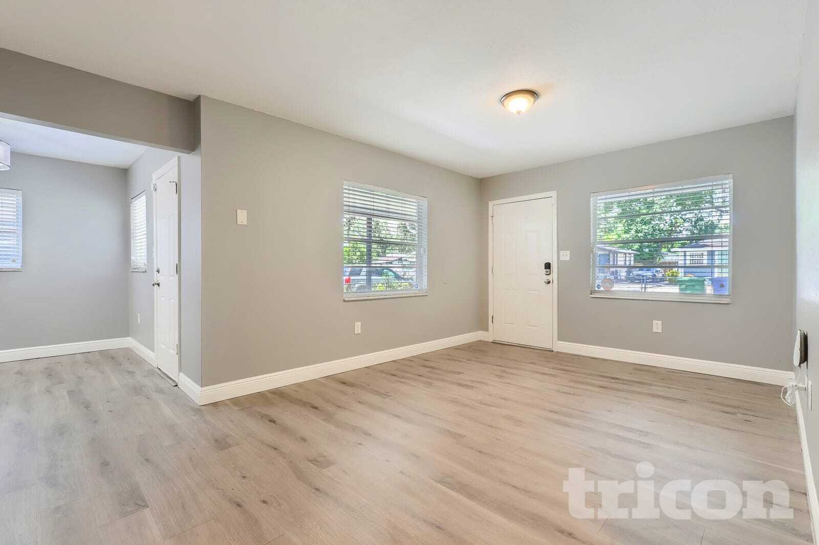 Building Photo - 8307 N Elmer St