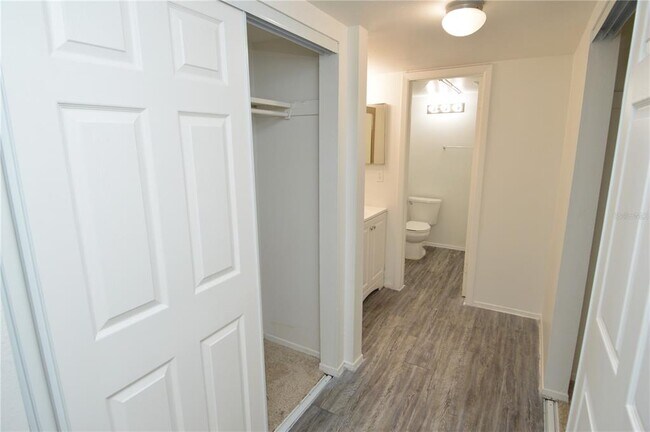 Building Photo - 5006 Moro Manor Dr