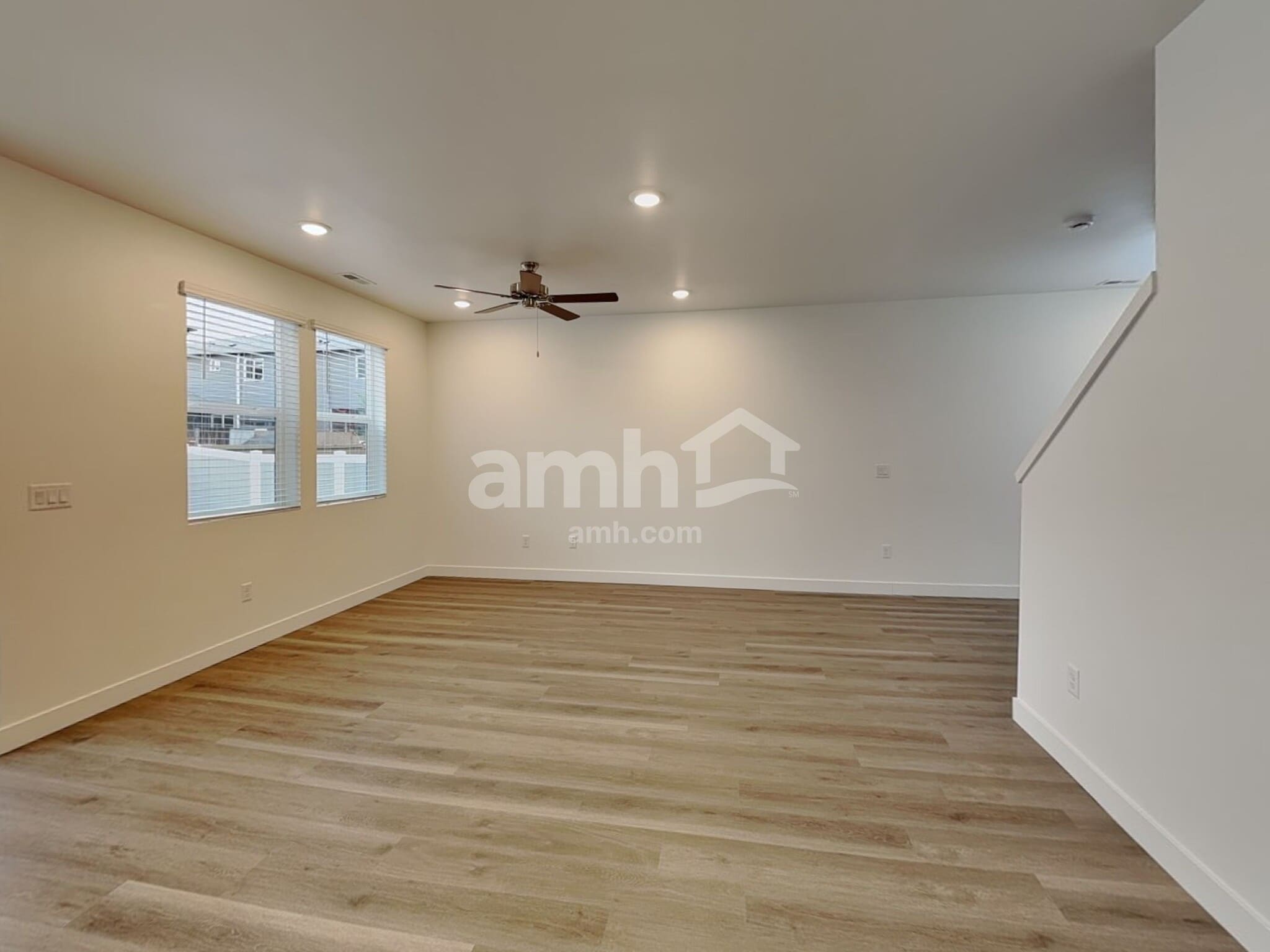 Building Photo - 4952 85th Dr NE