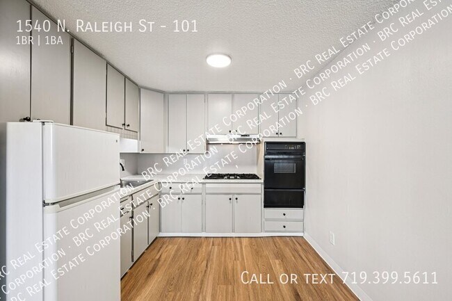 Building Photo - 1540 N Raleigh St