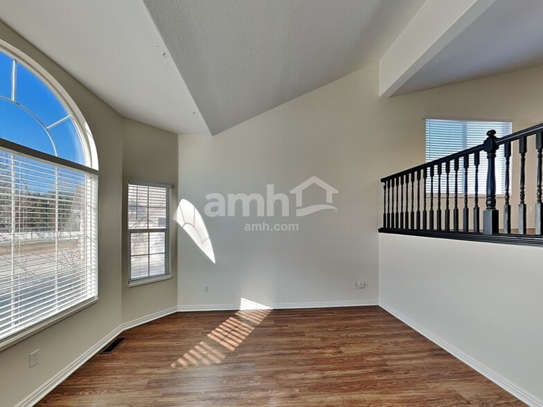 Building Photo - 3920 W 975 S