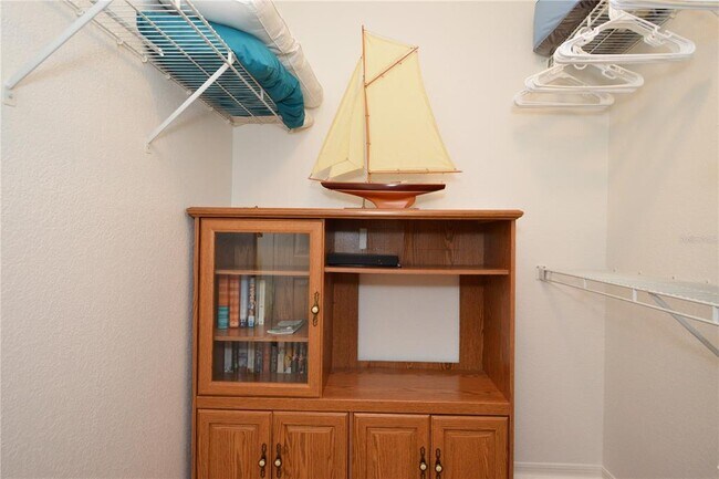 Building Photo - 10263 Gandy Blvd N